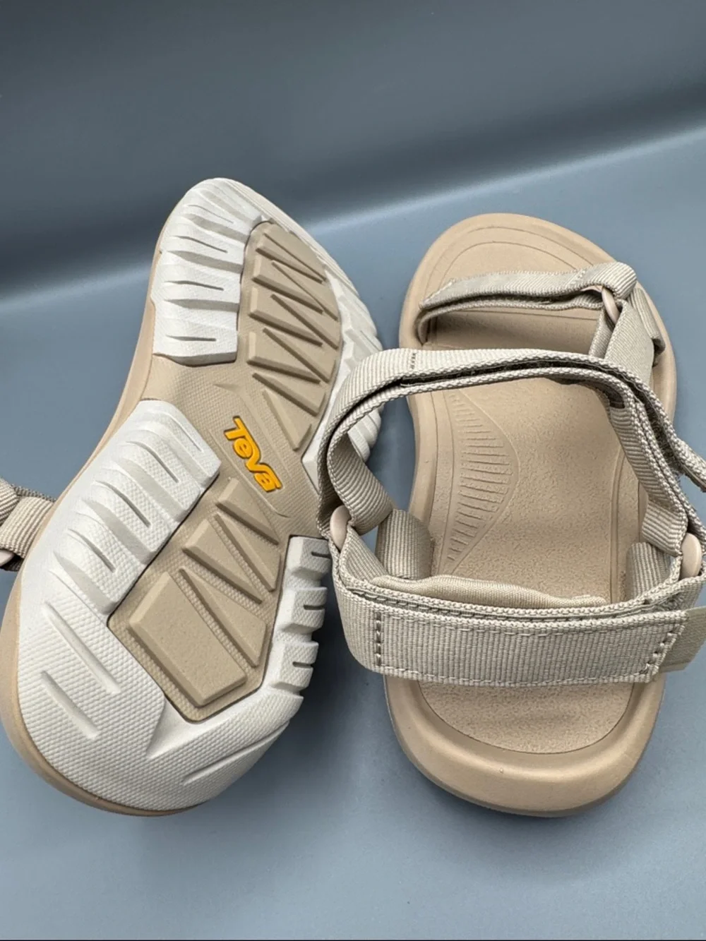 Teva Women’s Hurricane XLT2 Beige Tan Sport Sandals Sesame 11
